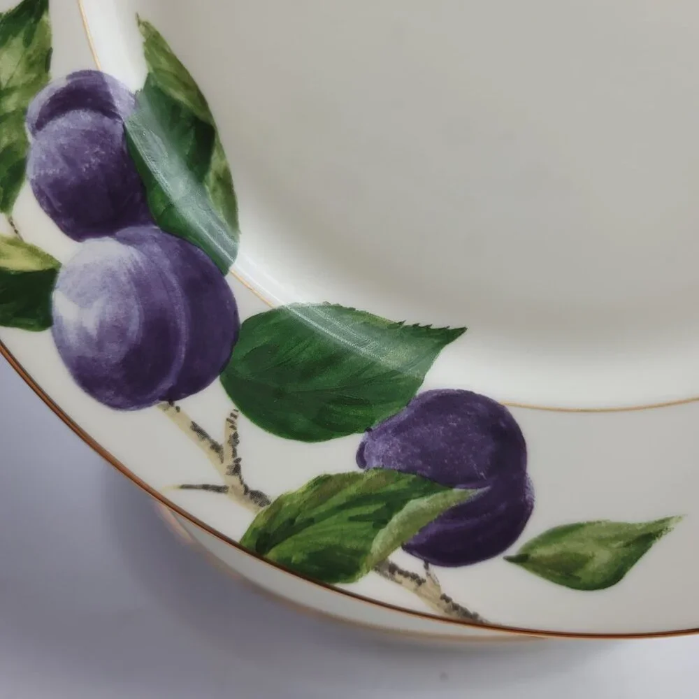 TWO Mikasa Plum L3132 Court Dinner Plates White with Purple Plums Green Leaves